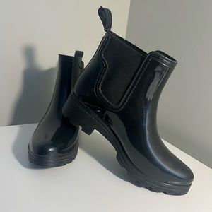 Women’s rain boot